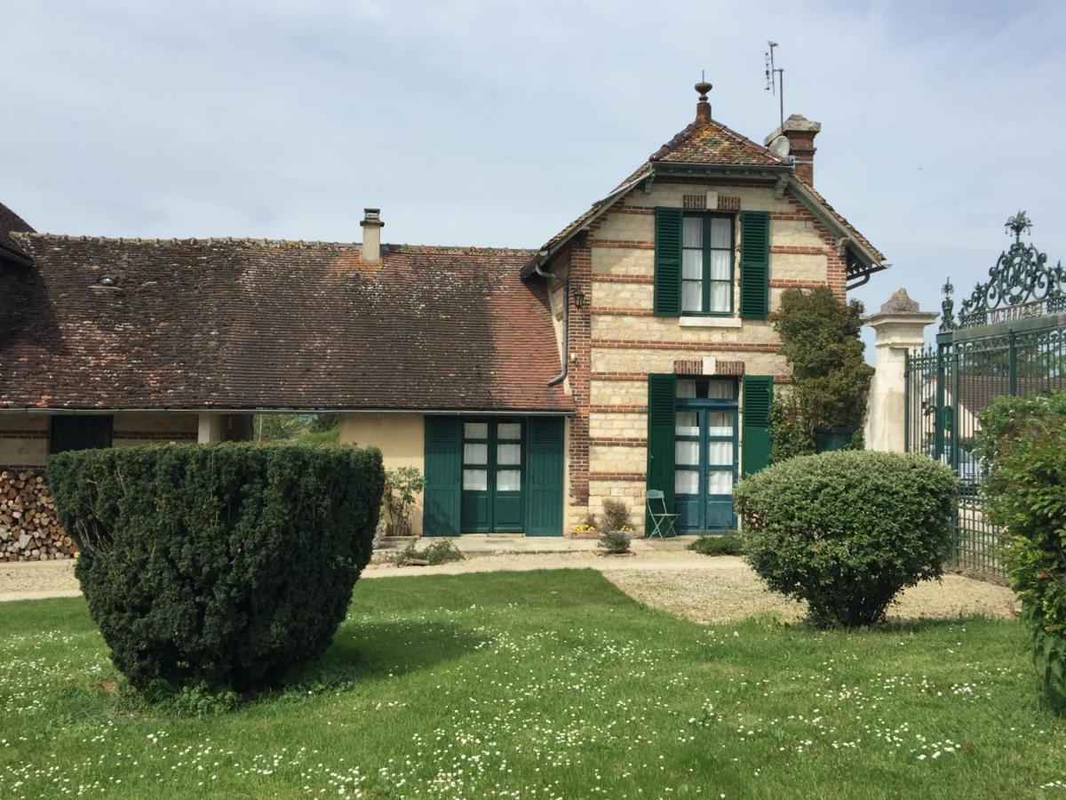 Chateau Le Barreau - Chambres D'Hotes Chemilly-sur-Yonne Δωμάτιο φωτογραφία